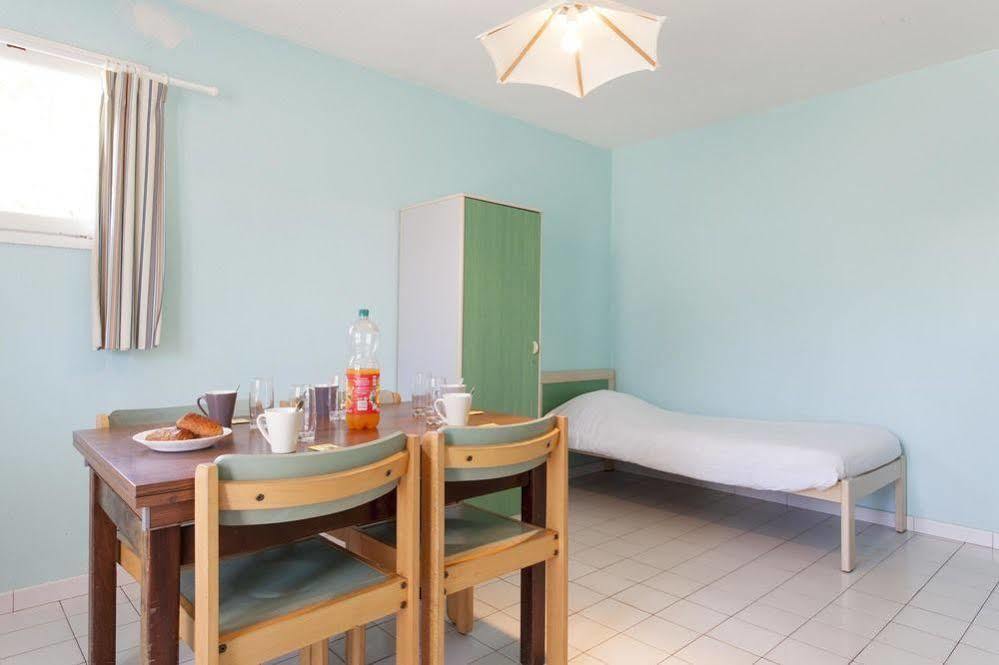 Sous Les Pins Hotel Ronce-les-Bains Exterior foto